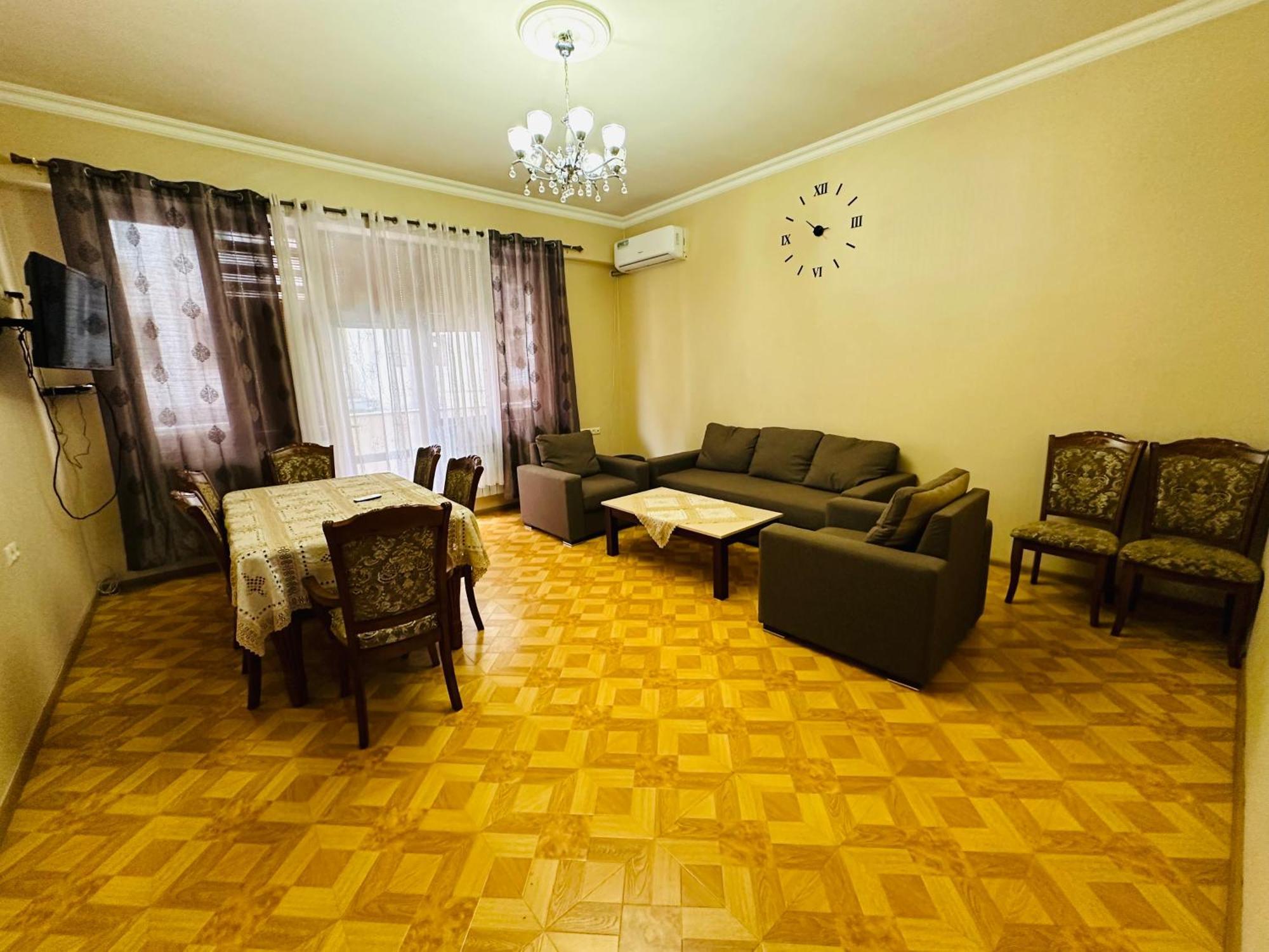 יירבאן Sakharov Residence, Small Center מראה חיצוני תמונה